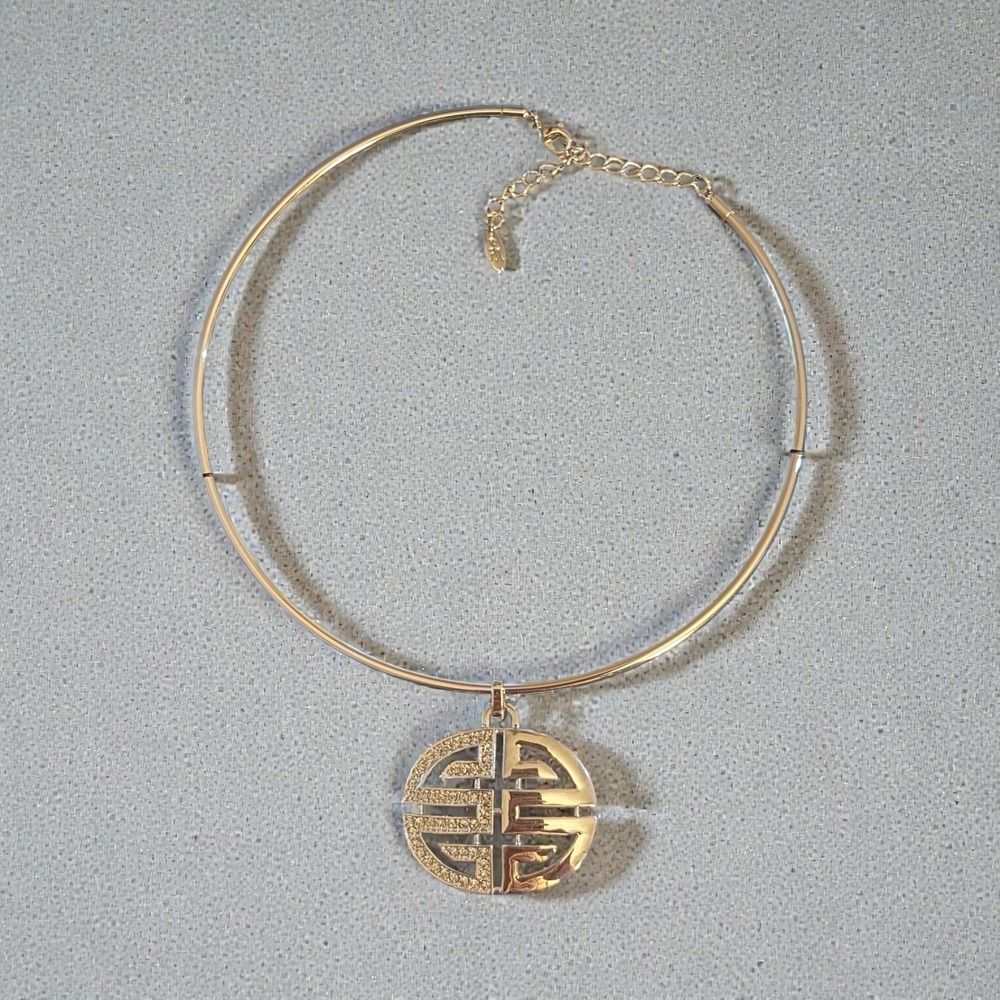 Roberto by RFM Silver Choker Necklace w/ Crystal Geometric Pendant – NWT – Boxed - Picture 3 of 10